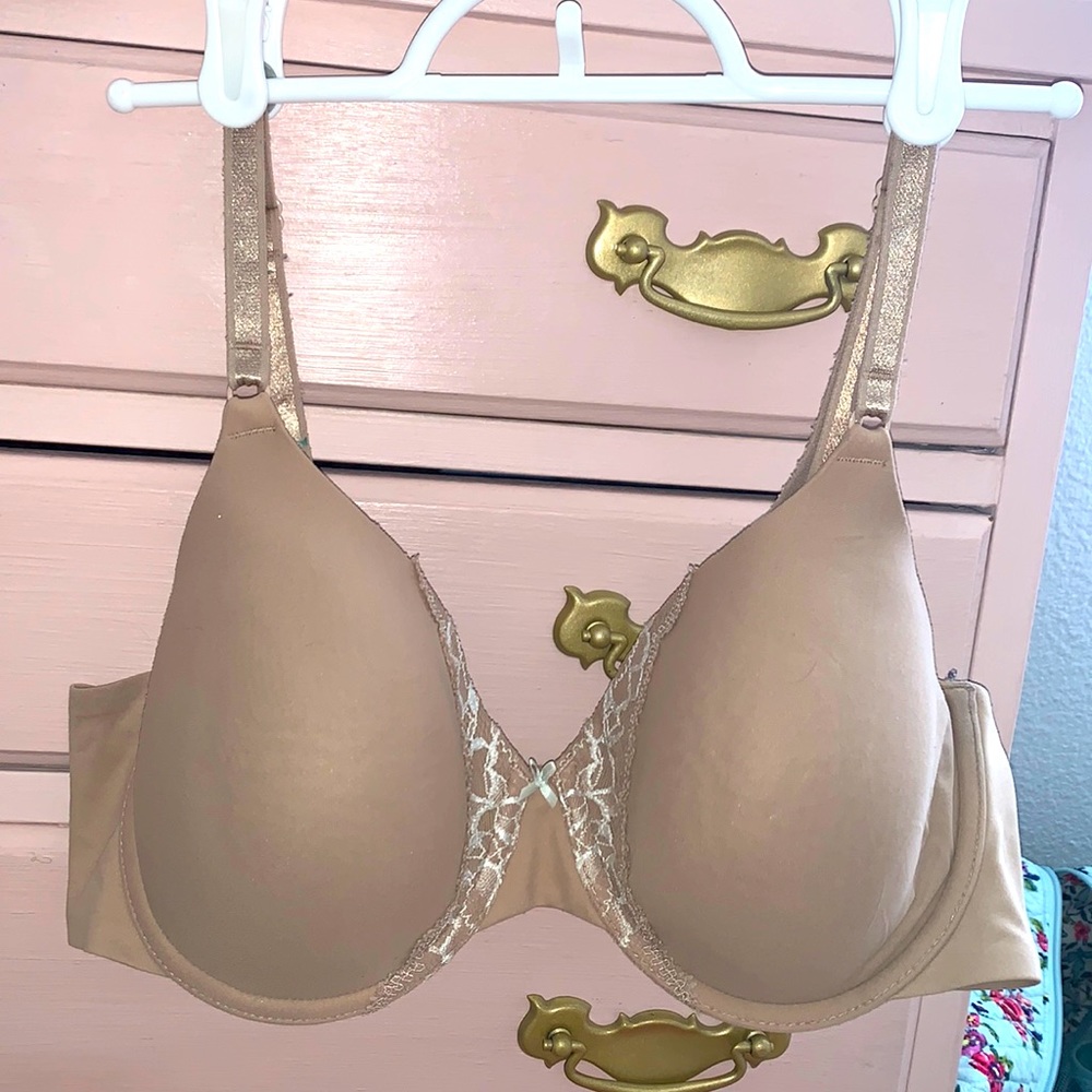 Nude lace Olga bra